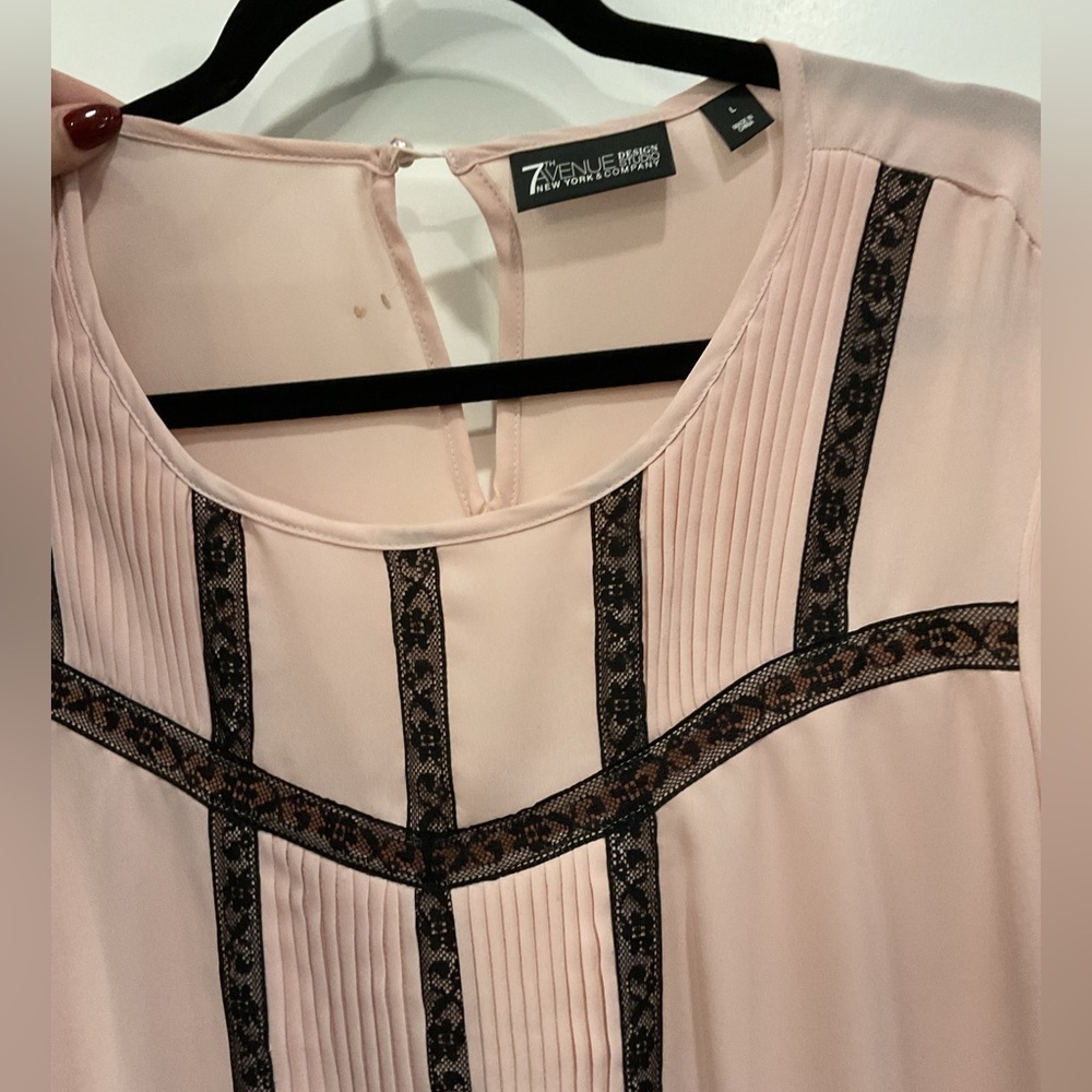 7th Avenue New York & Company Light Pink Blouse with Black Detailing - Picture 3 of 6